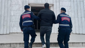Muğla İl Jandarma Komutanlığı, aranan şahısların yakalanmasına yönelik gerçekleştirdiği çalışmalar