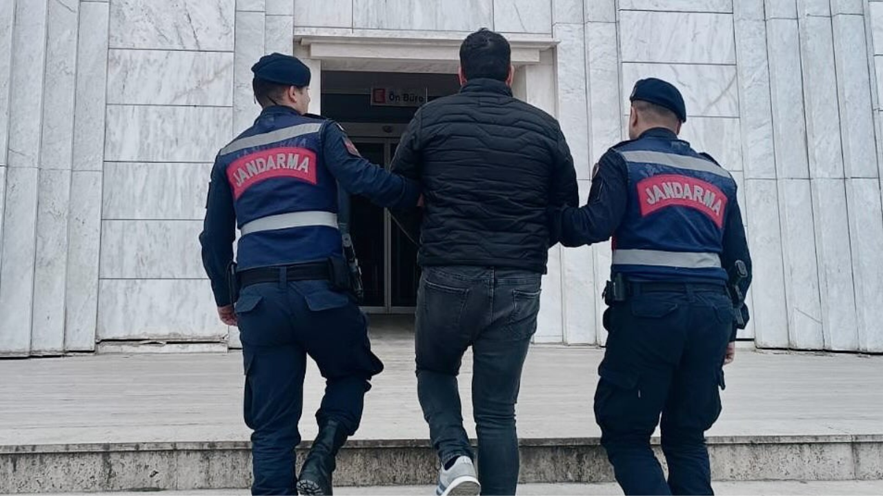 Muğla İl Jandarma Komutanlığı, aranan şahısların yakalanmasına yönelik gerçekleştirdiği çalışmalar