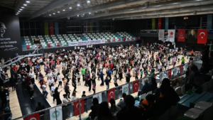 Manisa Belediyesi, 14 Şubat Sevgililer Günü’nü özel bir dans etkinliğiyle