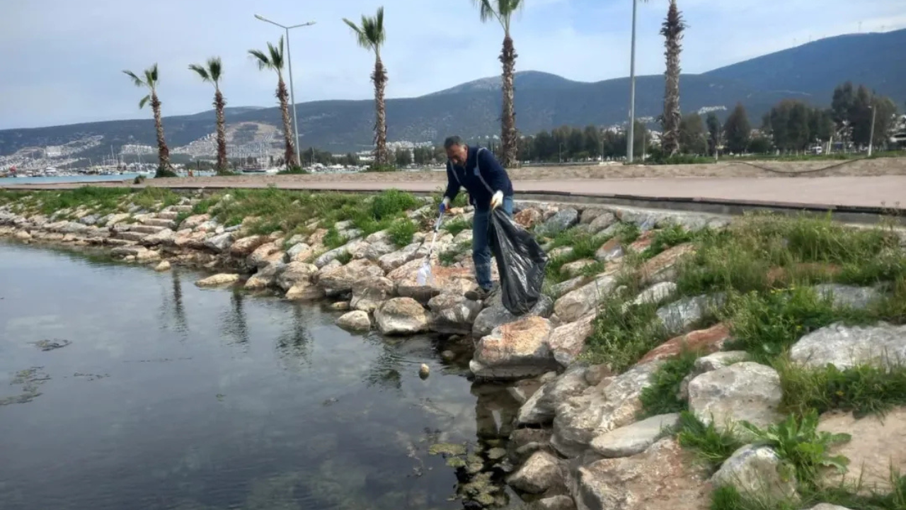Didim Belediyesi, Akbük Mahallesi’nde temizlik, peyzaj ve çevre düzenleme çalışmalarını