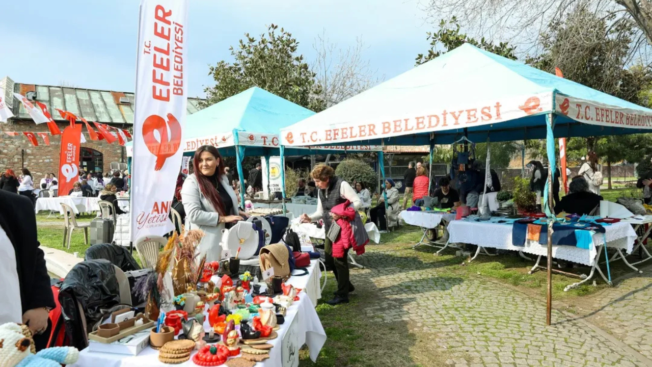 Efeler Belediyesi, Efeler Kent Konseyi işbirliğiyle düzenlediği “Sanat ve Üretici