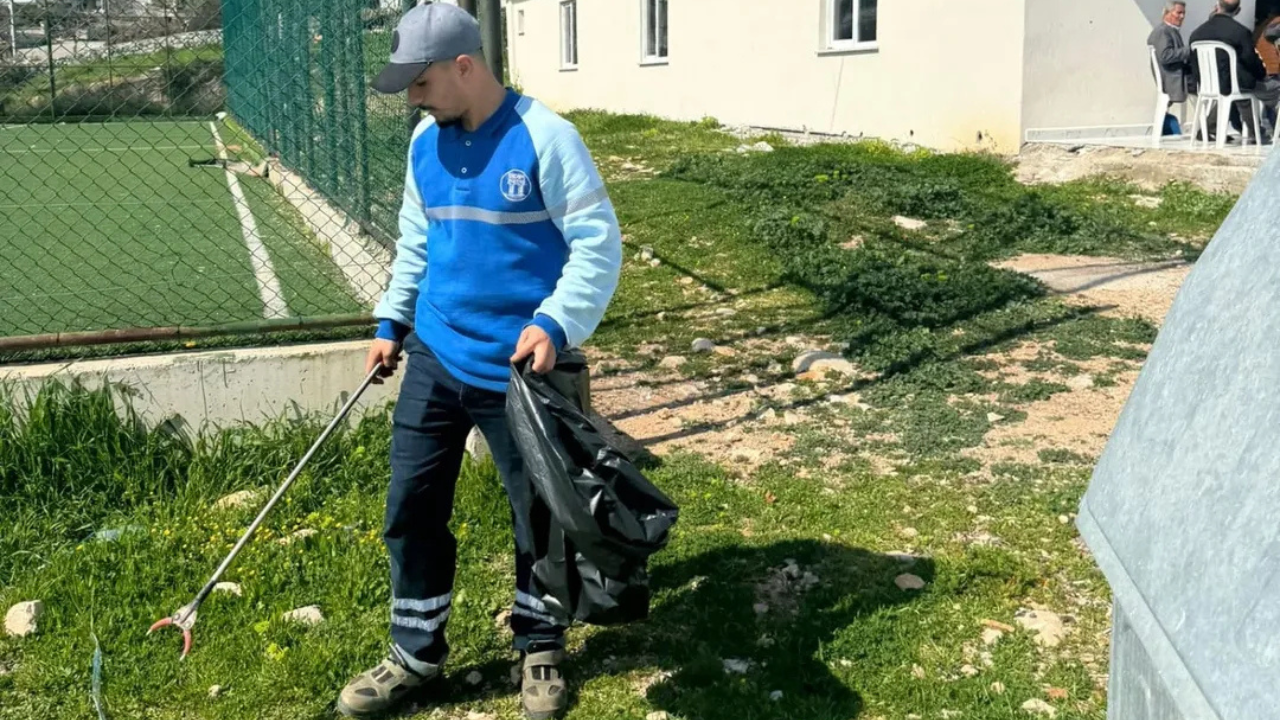 Didim Belediyesi, ilçenin dört bir yanında temizlik çalışmalarını sürdürüyor. Daha