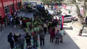 Aydın İl Jandarma Komutanlığı, trafik güvenliği farkındalığını artırmak amacıyla Denizli