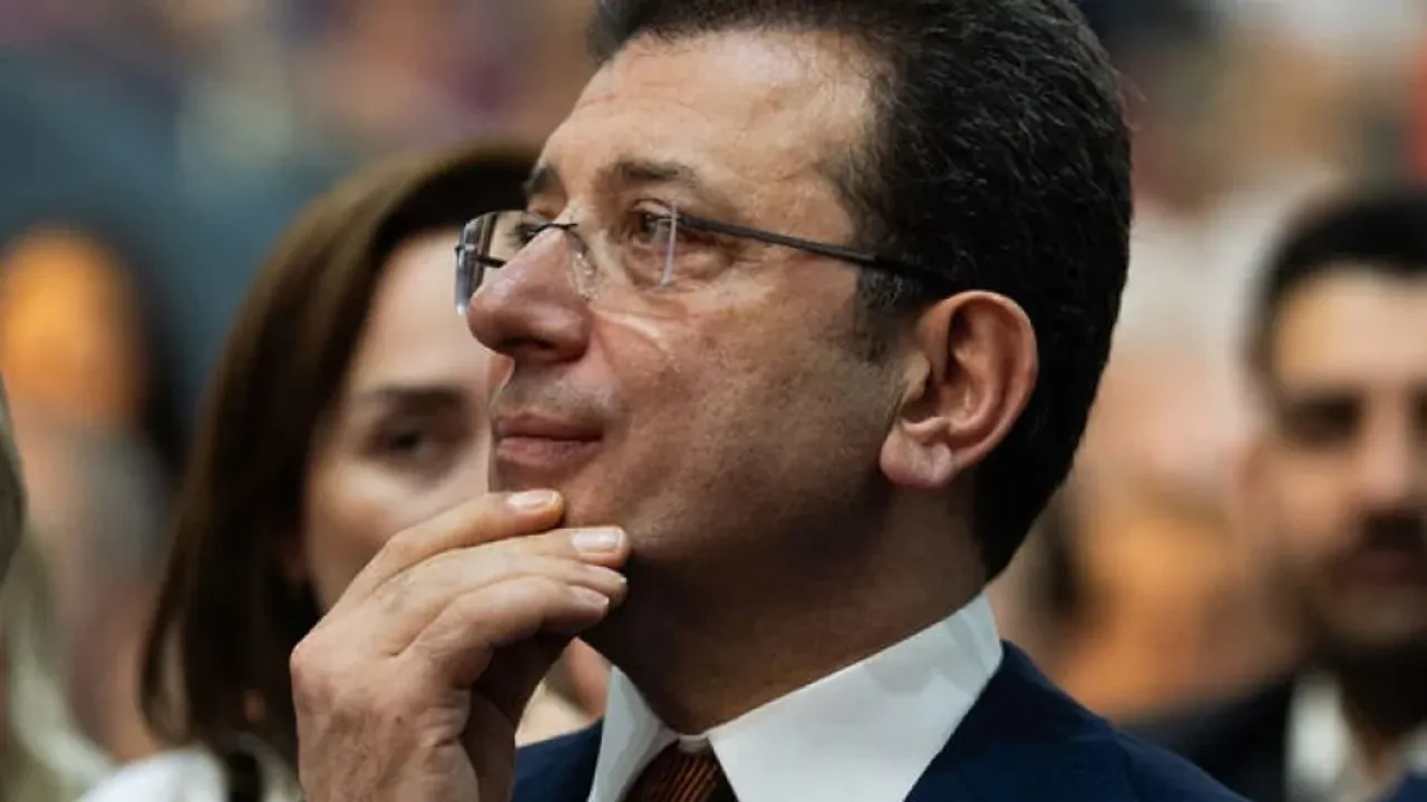 İstanbul Büyükşehir Belediye Başkanı Ekrem İmamoğlu, hakkında yürütülen yolsuzluk soruşturması