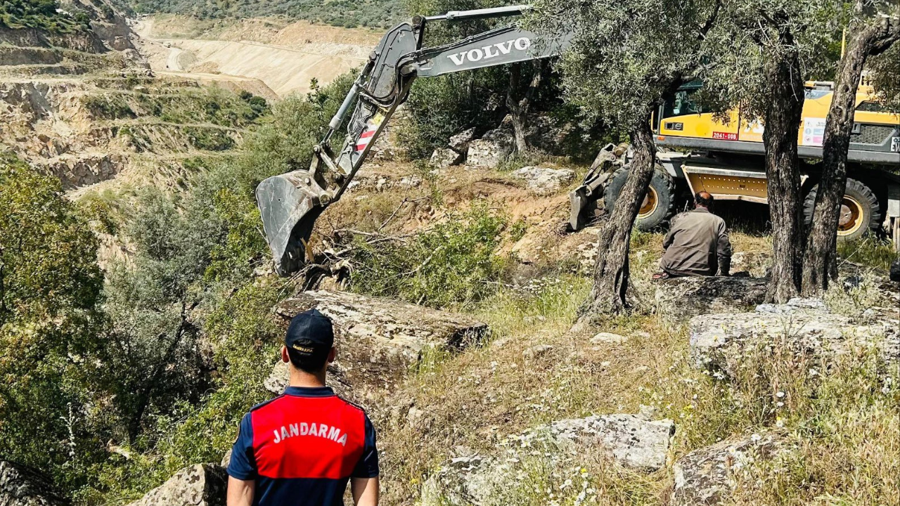 Aydın’ın Koçarlı ilçesi Kızılkaya Mahallesi’nde, M.A.A. isimli vatandaş, 112 ihbar