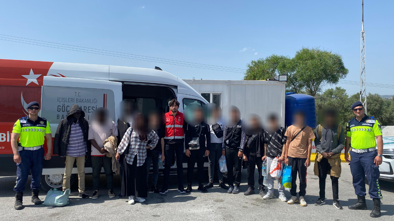 Aydın’ın Germencik ilçesi yakınlarında, Hamidiye Otoyol Jandarma Karakol Komutanlığı ekiplerince