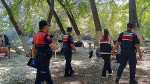 Aydın İl Jandarma Komutanlığı ekipleri, Bozdoğan ilçesindeki Adnan Menderes Piknik