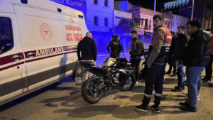 Aydın’ın Efeler ilçesinde motosiklet ile taksinin karıştığı bir trafik kazası