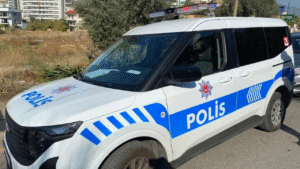 Aydın’ın Efeler ilçesinde yaşanan bir düşme olayı, ekipleri harekete geçirdi.