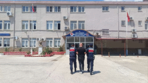 Aydın’ın Nazilli ilçesinde çeşitli suçlardan haklarında kesinleşmiş hapis cezası bulunan