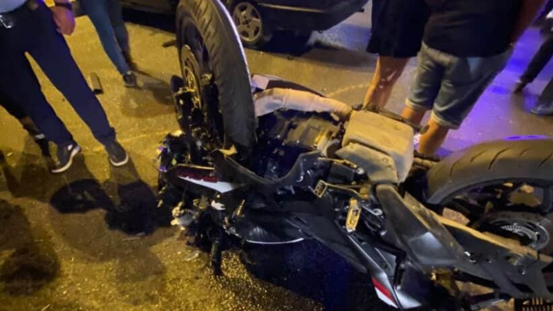 Aydın’da motosiklet ile otomobilin karıştığı trafik kazasında 2 kişi yaralandı.