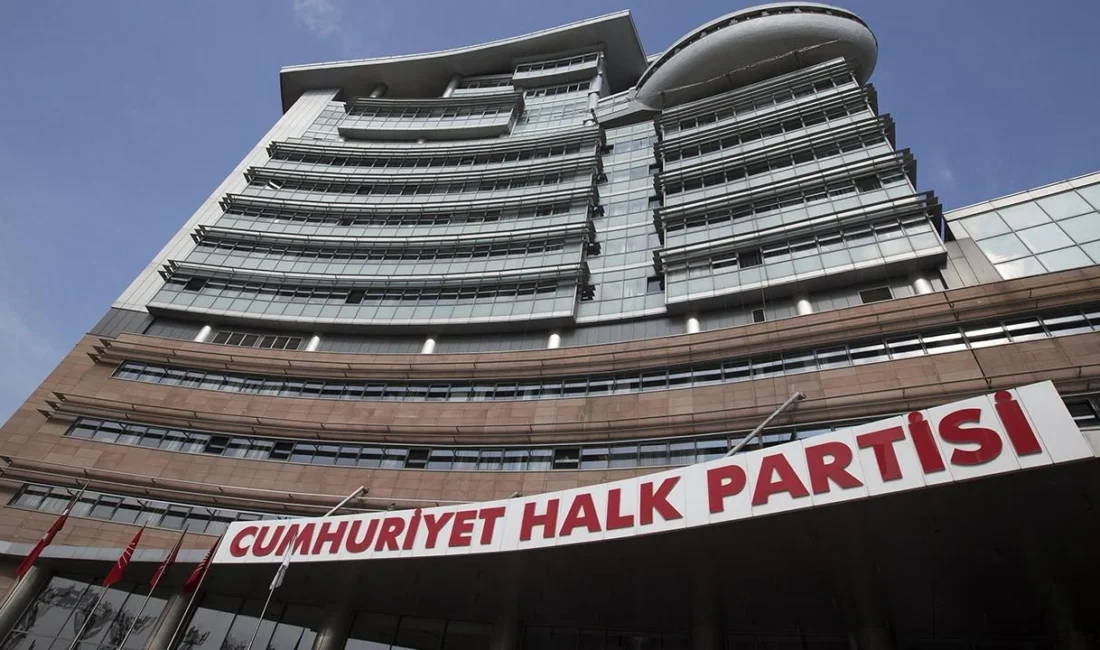 Cumhuriyet Halk Partisi’nin (CHP) 22. Olağanüstü Kurultayı, Genel Başkan Özgür