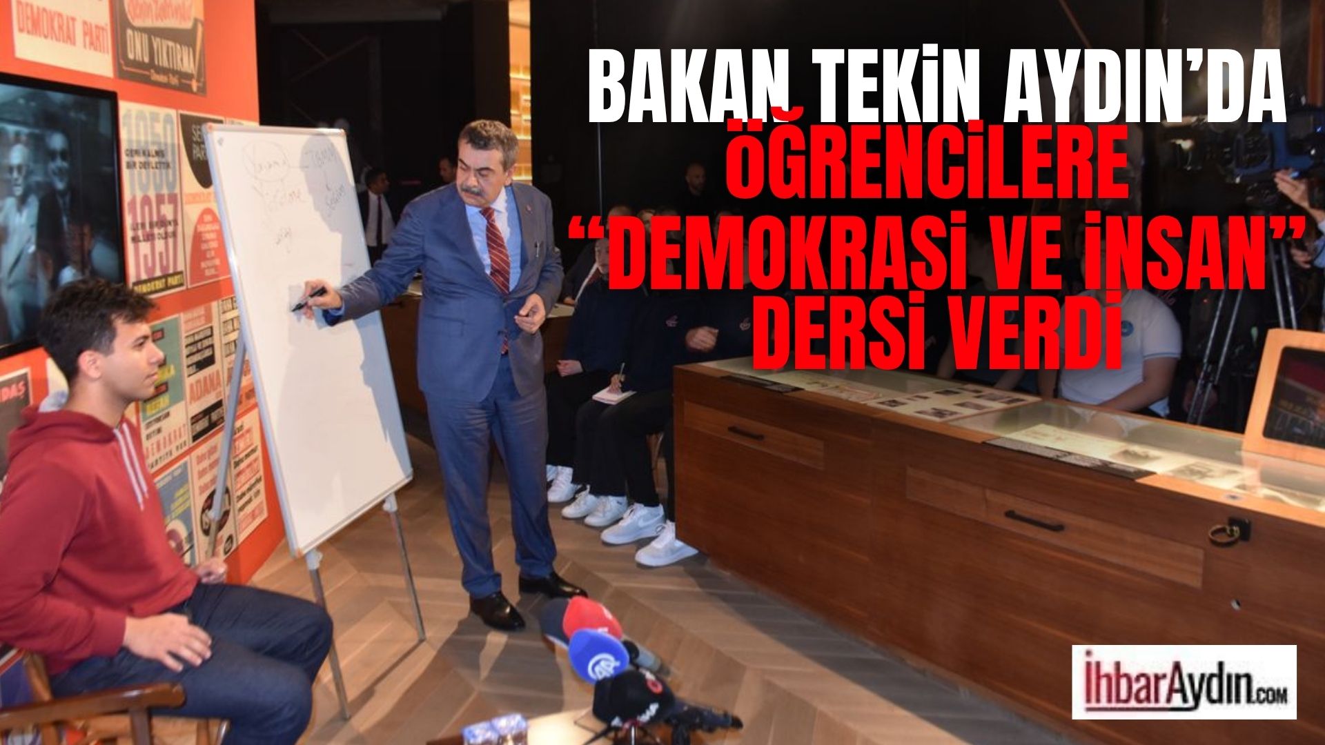 MİLLİ Eğitim Bakanı Yusuf Tekin, müfredatı tepeden tırnağa çağdaş eğitim