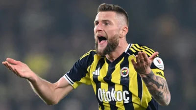 Fenerbahçe’de Milan Skriniar, Kayserispor maçının ilk yarısında görev almış artan