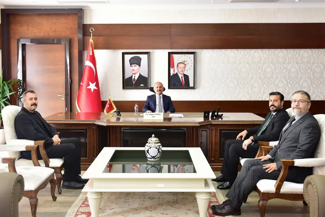 MHP Aydın İl Başkanı Osman Gazi Cihangiroğlu ve beraberindeki heyet,